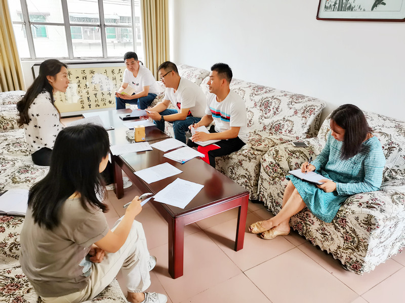 谷城县文化市场综合执法大队召开重大案件案审会，规范互联网文化活动监管